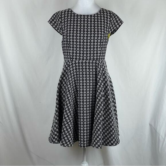 Anthropologie Maeve Black White Woven DollCore Swiftie Casual Dress Size 4 - Picture 2 of 13